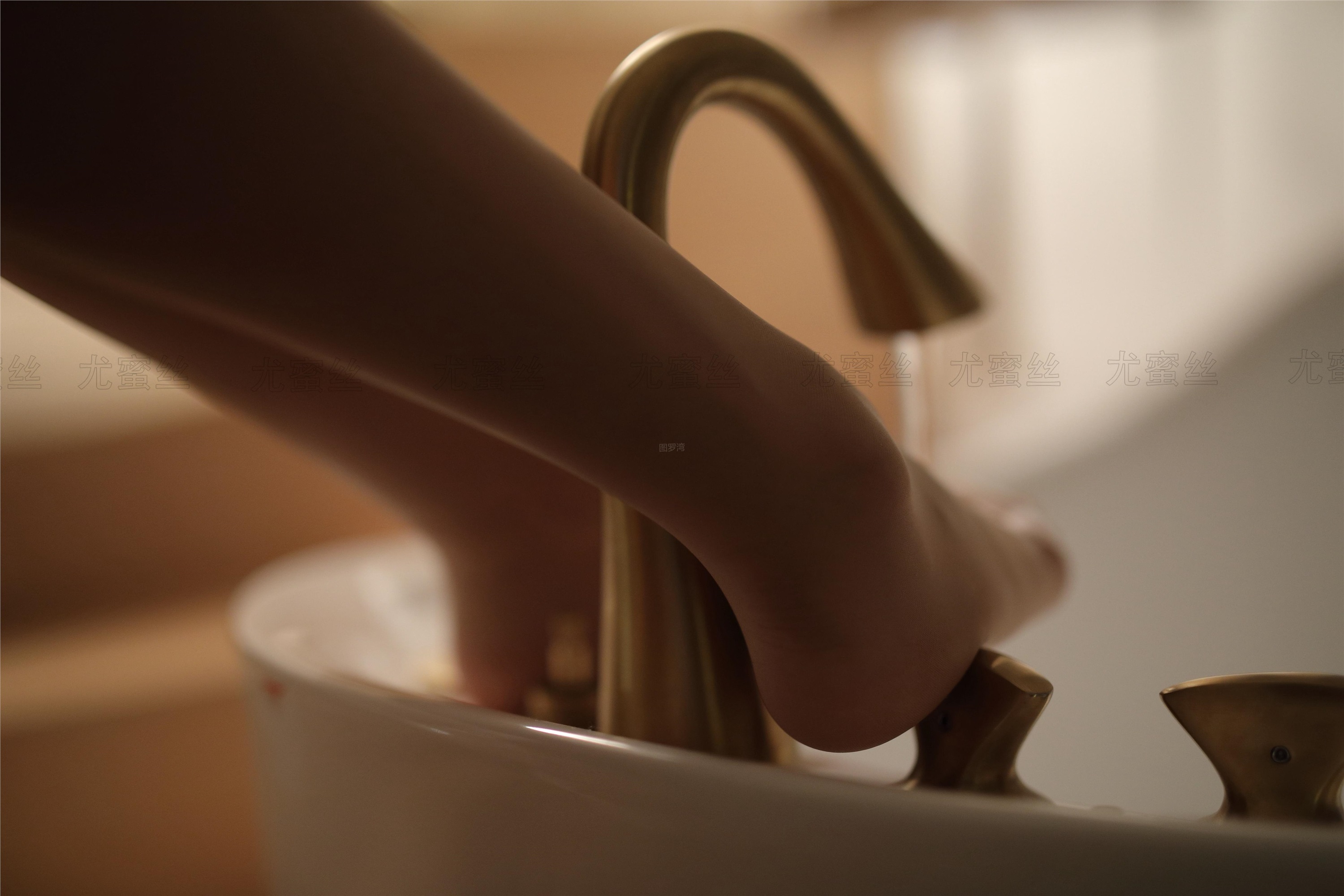 尤蜜丝 穿搭写真 NO.028